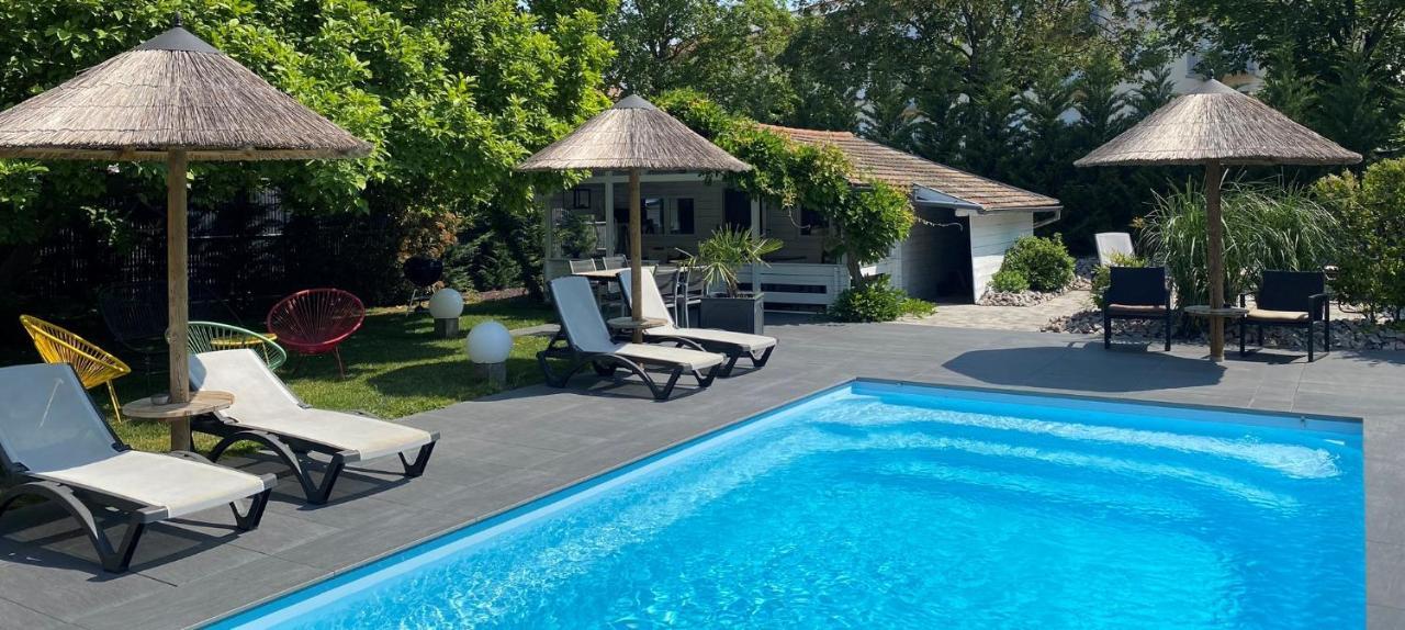 Les Rives Des Habsbourg Aparthotel Ensisheim Exterior foto