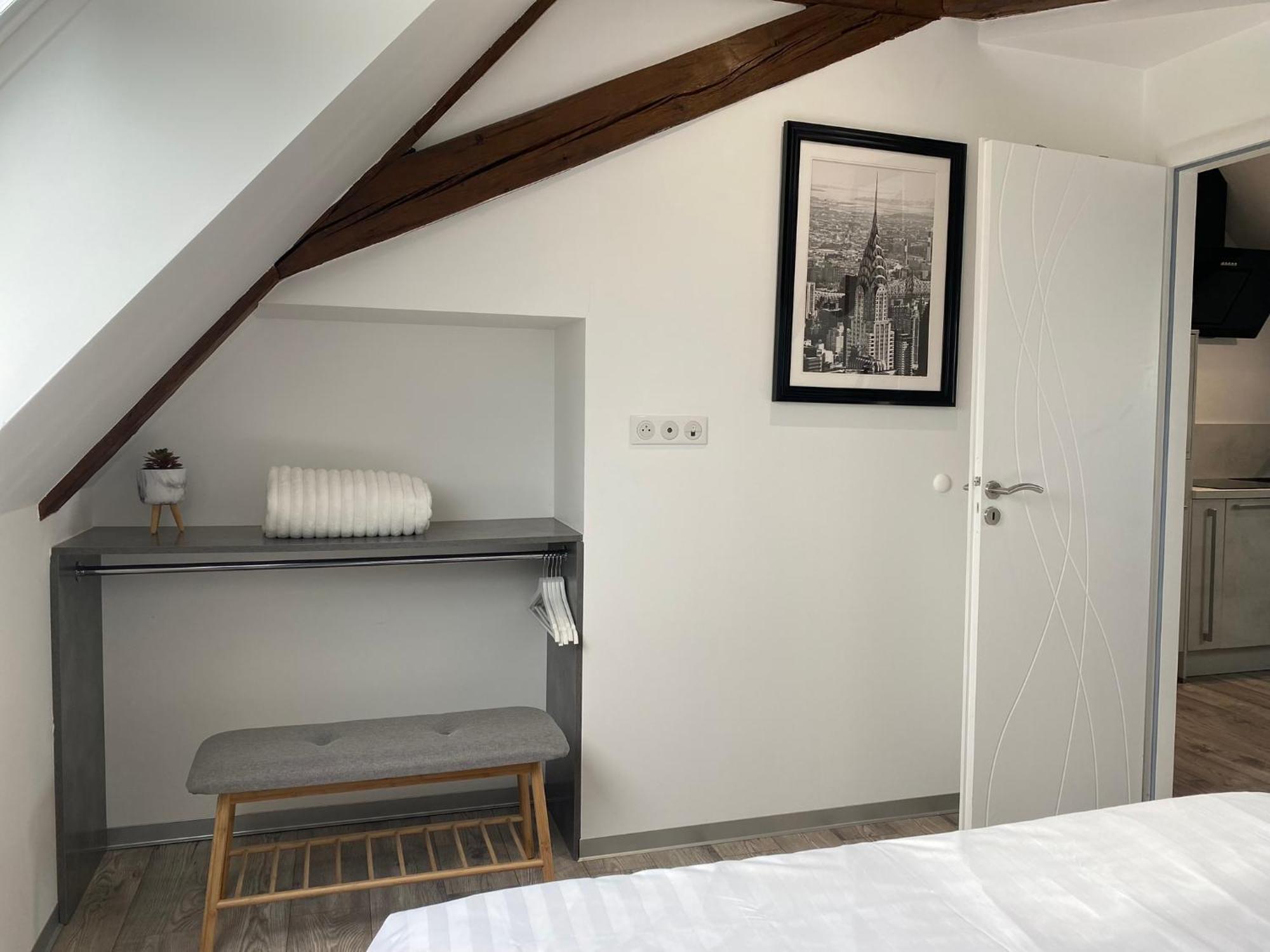 Les Rives Des Habsbourg Aparthotel Ensisheim Exterior foto