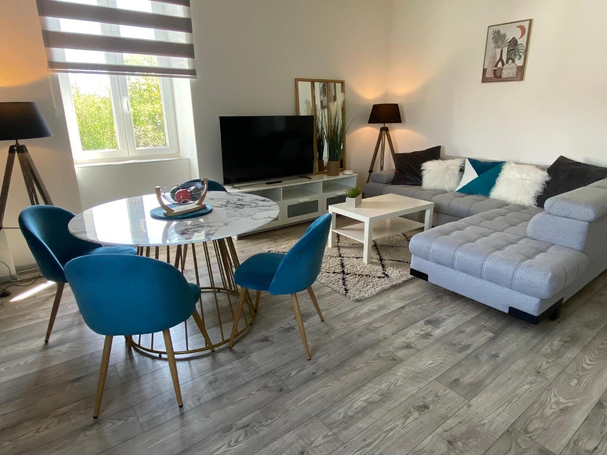 Les Rives Des Habsbourg Aparthotel Ensisheim Exterior foto
